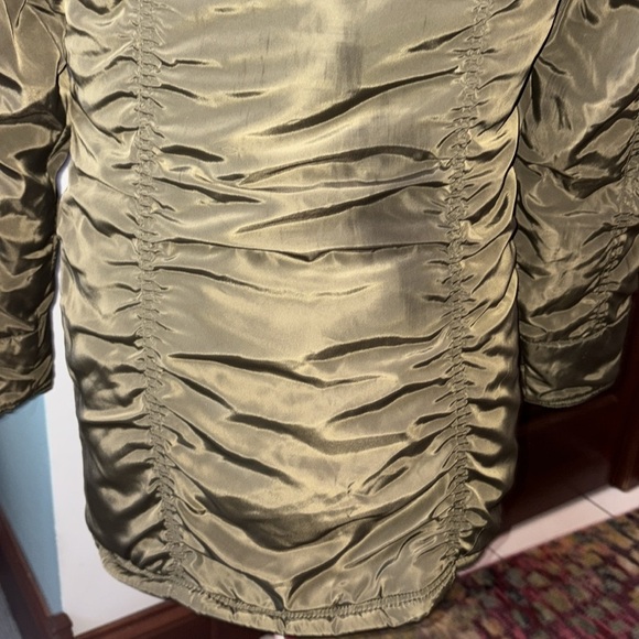 Madden girl  winter cold weather Coat hooded  zip and snap up  army green/ cream - Picture 13 of 16